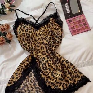 Leopard nightgown